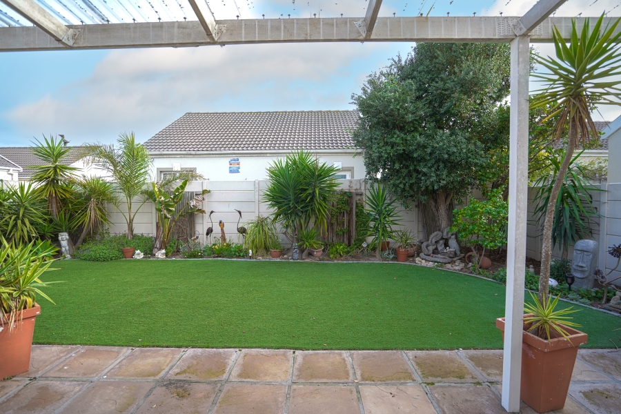 To Let 2 Bedroom Property for Rent in Sunningdale Western Cape